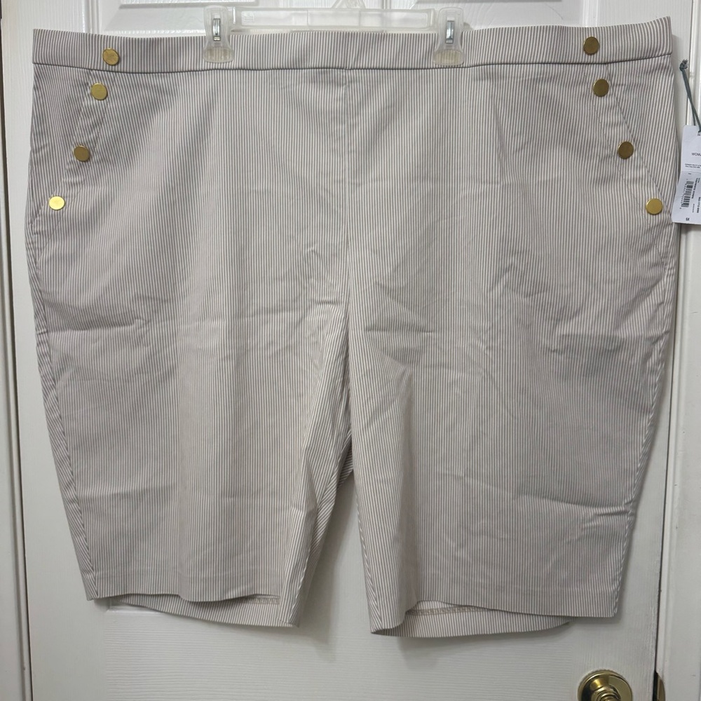 Liz Claiborne White Tan Stripes Pull-on Bermuda Shorts Plus Size 5X Stretch NWT